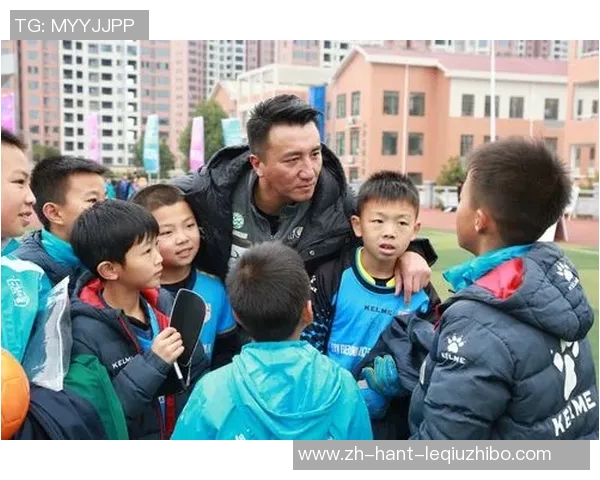 足球刘成:从草根球员到职业联赛的奋斗与荣耀之路